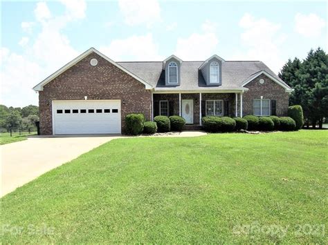 homes for sale in boiling springs nc.